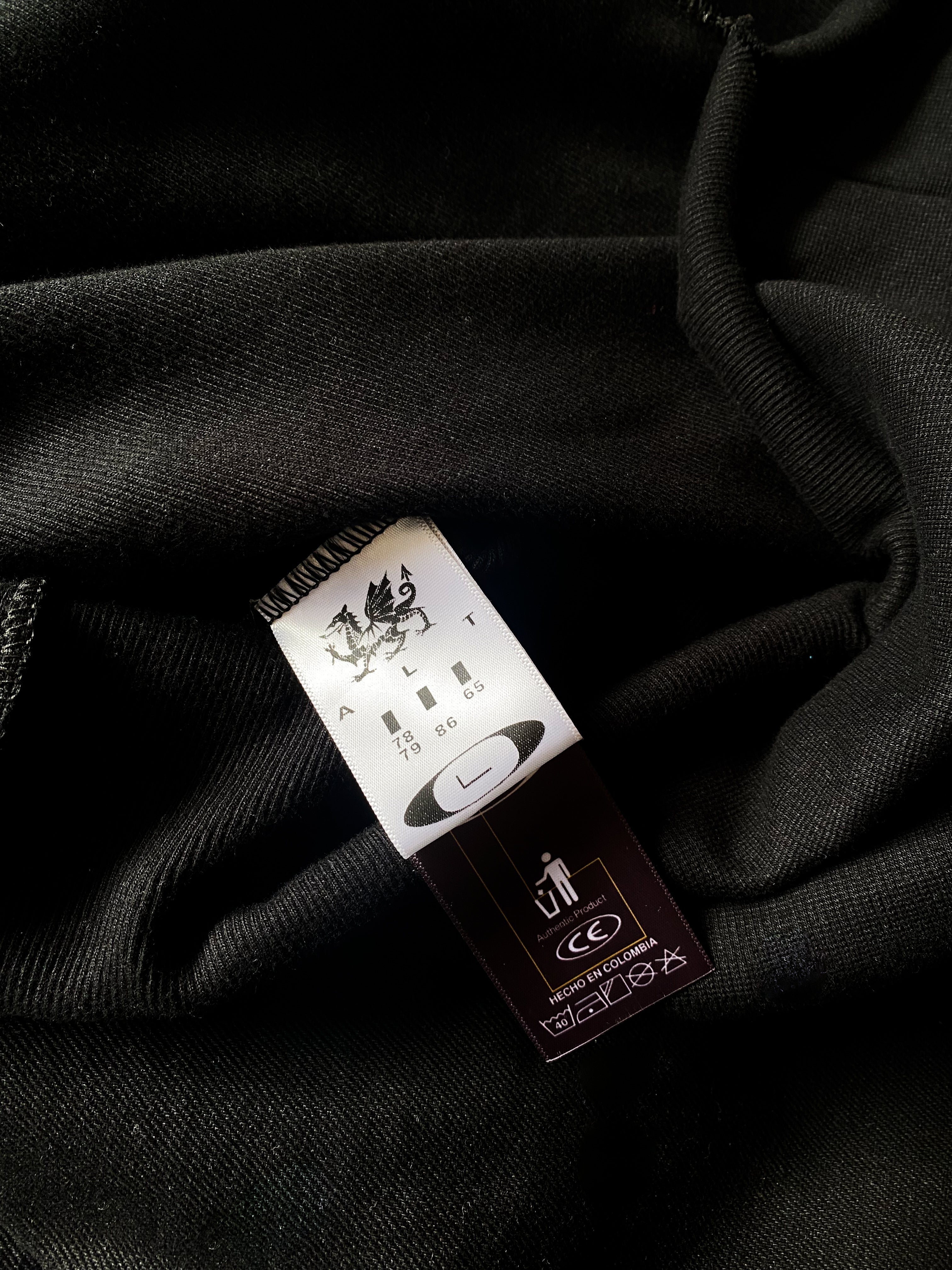 AXA CREWNECK // 03 NIVEL 33